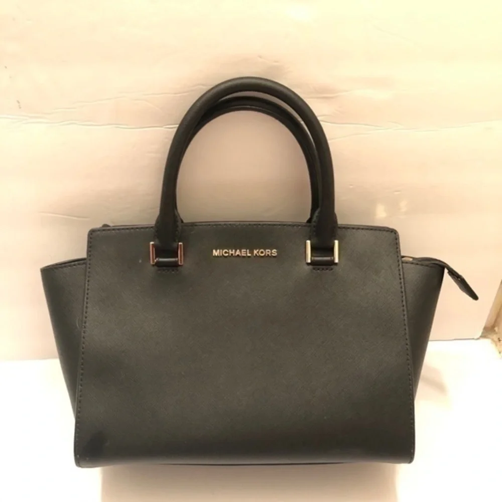 Michael kors black saffiano leather Selma bag